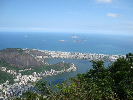 Rio and Lagoa Lake