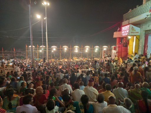 Crowds gathering for Divali Aarti